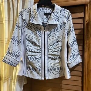 Picadilly Women's White and Blue Patterned Blazer